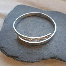 Load image into Gallery viewer, Filigree Wave Wraparound Chunky Bangle