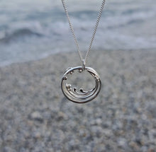 Load and play video in Gallery viewer, Wild Wave Necklace | Large