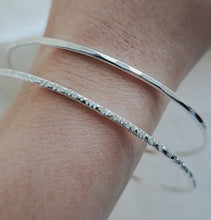Load and play video in Gallery viewer, Medium Stacking Bangle